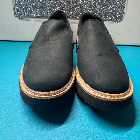 Clarks Black shoes size 8 - Picture 3 of 13